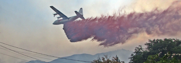Jeff's picture of the retardant drop on his neighborhood that saved the day! 