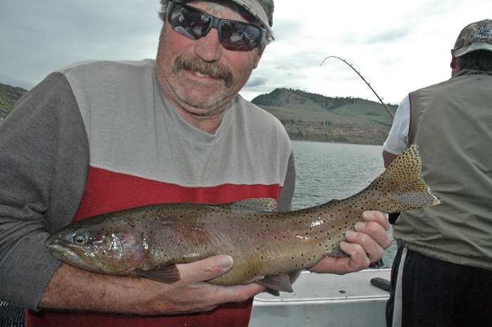 Mr. Doperalski with another quality Omak Lake Cutt