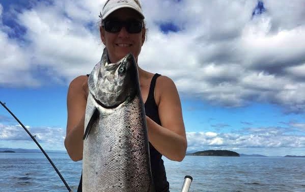 Vicki Klein with a nice Chinook, headed for the BBQ.